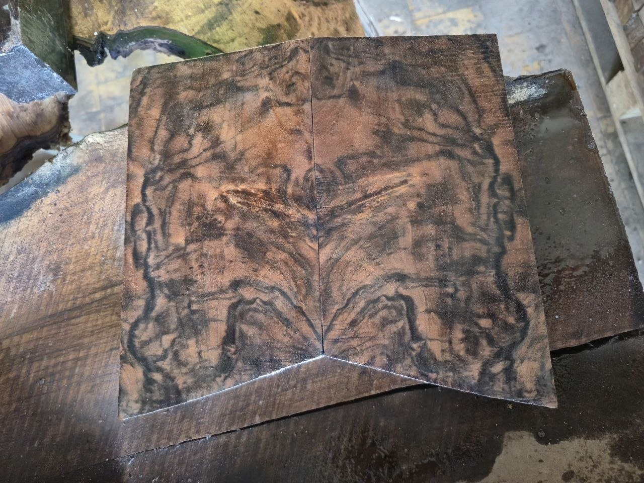 Exhibition Grade Knife Blocks (Oversized Book-Matched & Singles)